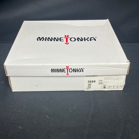 Minnetonka Kid’s 3 layer Fringe Black Boot (2937) - Picture 6 of 6